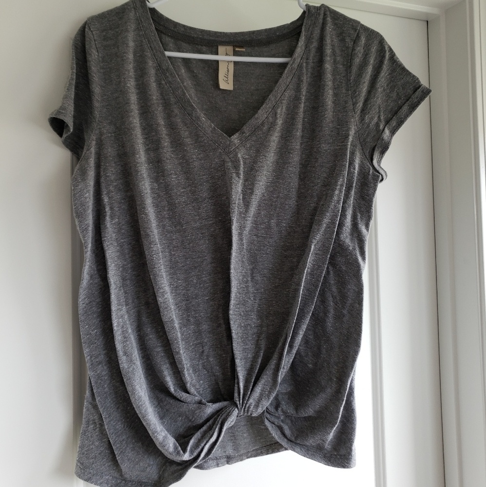 Allison Joy Twist Front T-Shirt M
